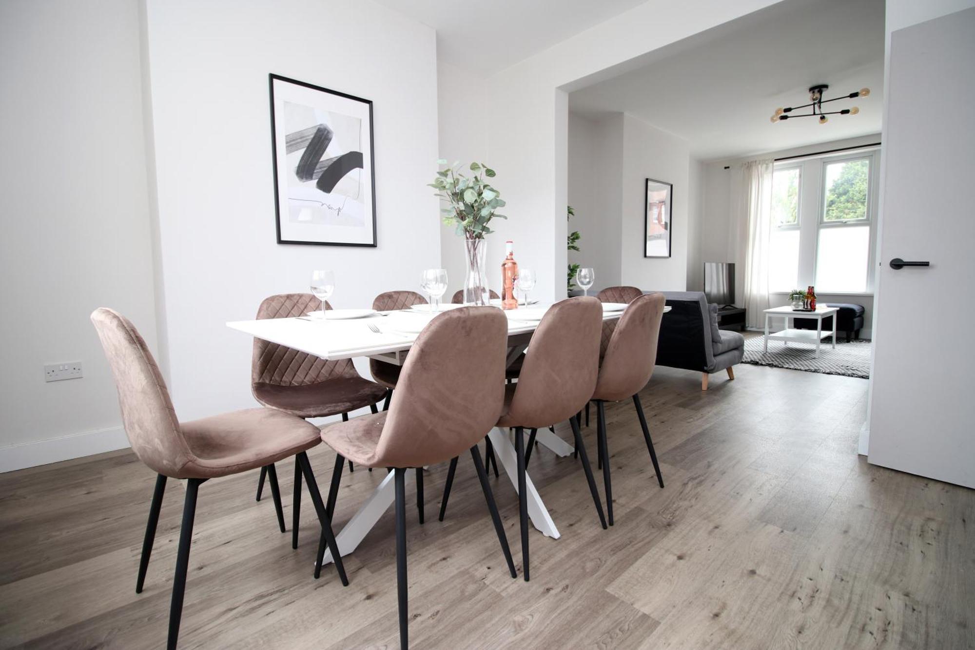 Large 5 Bedroom House - Harlequin Gardens By Ty Sa Cardiff Exteriér fotografie