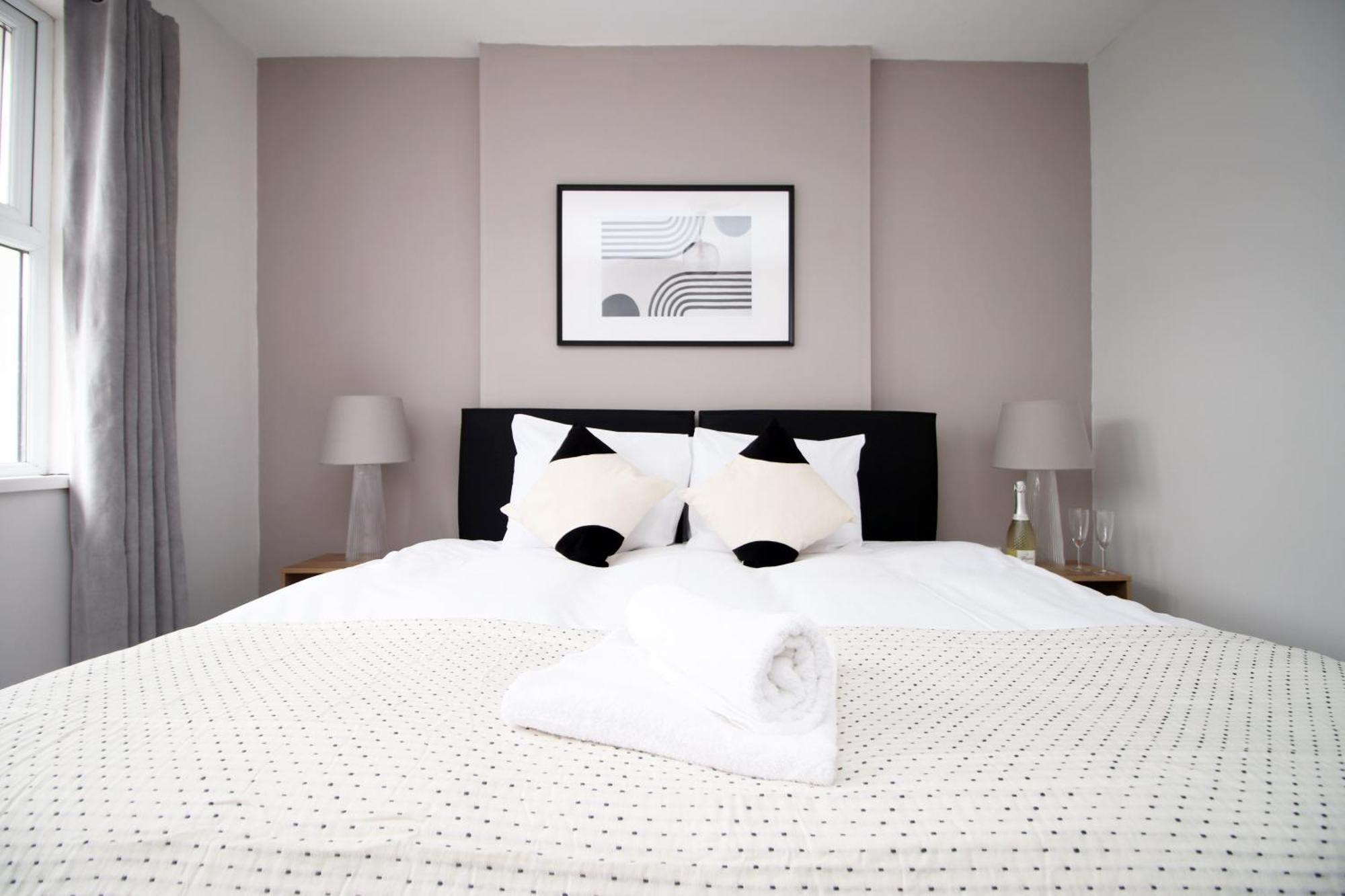 Large 5 Bedroom House - Harlequin Gardens By Ty Sa Cardiff Exteriér fotografie