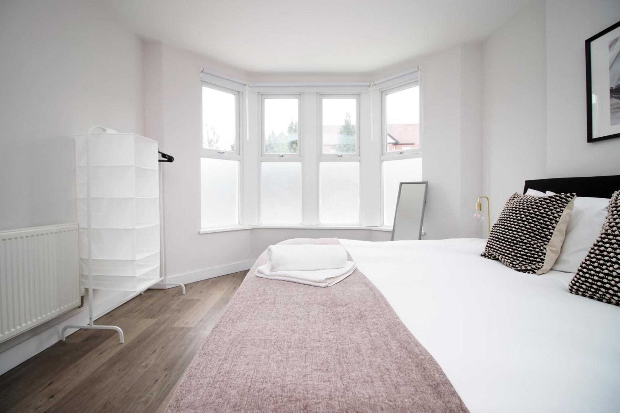 Large 5 Bedroom House - Harlequin Gardens By Ty Sa Cardiff Exteriér fotografie